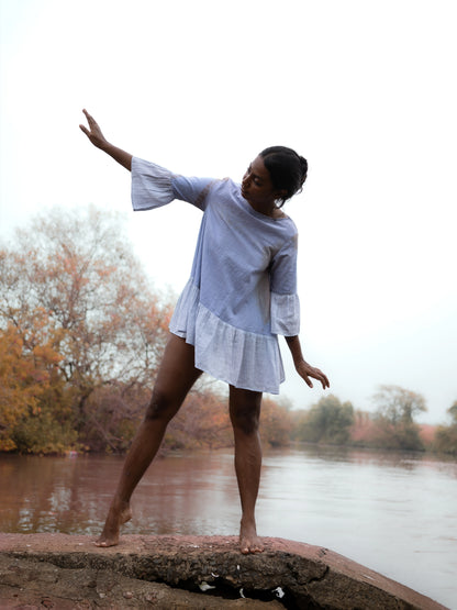 Dainty Daisy sky tunic dress with mal sleeves